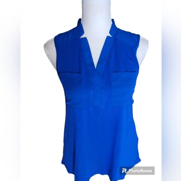 Cable & Gauge V-neck Sleeveless Top High-low NWT - Picture 1 of 7